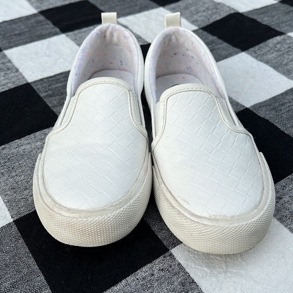 Cat & Jack- Girl’s Hailey Slip-On Sneakers - Picture 2 of 6